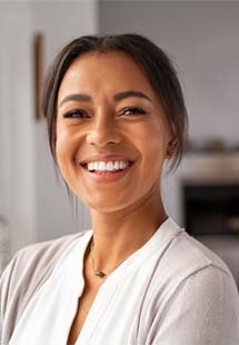 Woman experiencing tooth pain